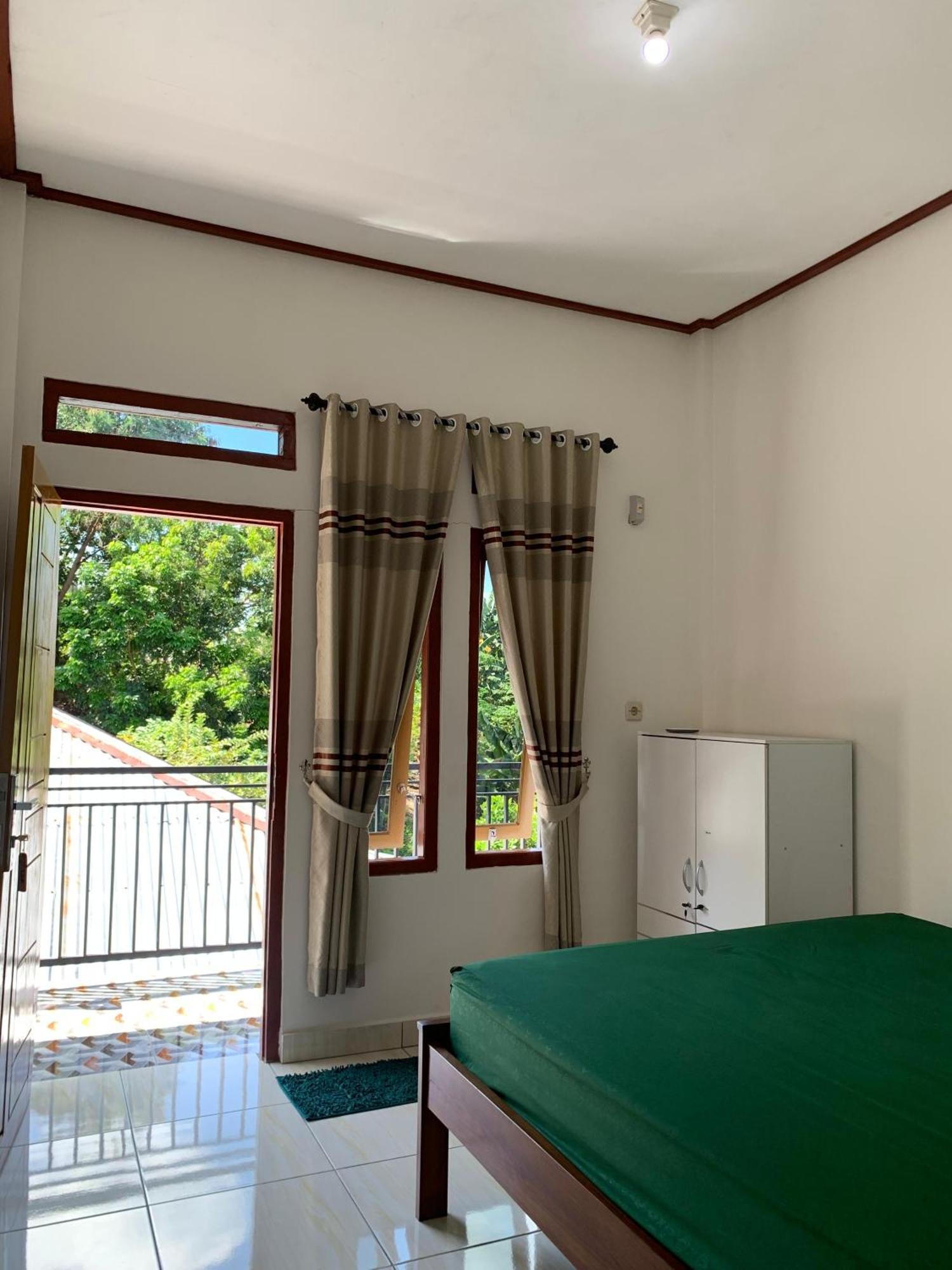 Bertus Guesthouse 纳闽巴霍 外观 照片
